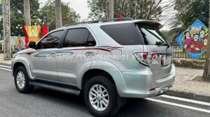 Xe Toyota Fortuner 2.7V 4x2 AT 2013