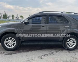 Xe Toyota Fortuner 2.5G 2014